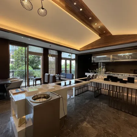 Shengzhou Hotel