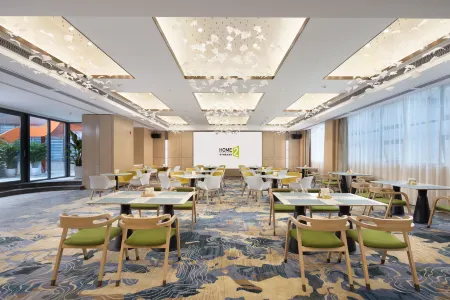 Home2 Suites by Hilton Chongqing Nan'an Отели рядом с достопримечательностью «Chongqing Institute of Engineering (Nanquan Campus)»