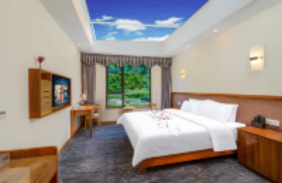 聖潔リゾートホテル（四姑娘山観光地）