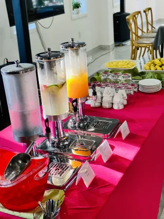 Biet Dien Hotel Отели рядом с достопримечательностью «BMT Little Garden»