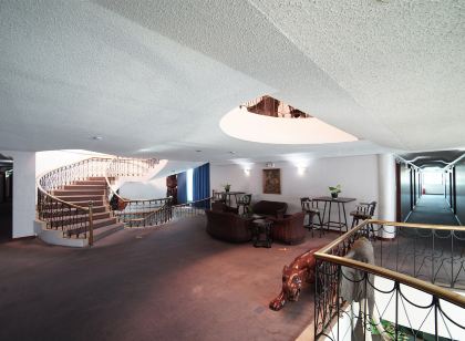 Wild Orchid Resort Angeles