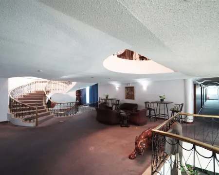 ワイルド オーキッド リゾート アンヘレスのホテル