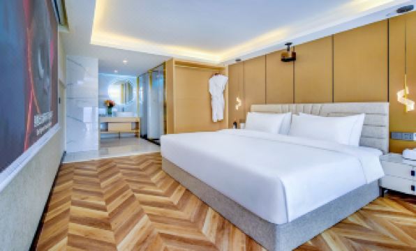 Chongqing Fortinger Hotel (Jiefangbei Branch)