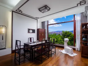 Xishuangbanna Tropic of Cancer Lake View Hot Spring Hotel