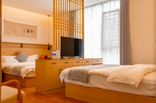 Sanyuan Qishe Homestay (Tingzhou Ancient City Sanyuan Pavilion) Hotels near Jichuan Gate