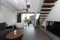 Xinqijianjie Homestay