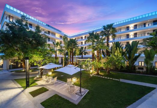 氢森国际酒店（大东海红沙码头店）外景图