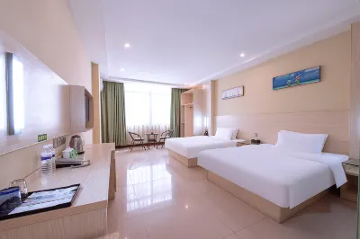 Huating Hotel Hotel in zona Jiangbin Square