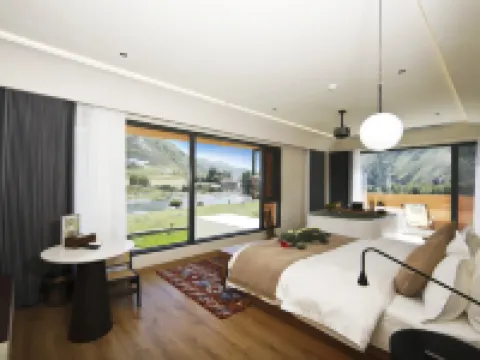 Miyunye Luxury Private Tang Homestay (Kangding Branch) Hoteles en Kangding