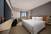 Holiday Inn Express Bejing Downtown, an IHG Hotel Отели в г. Пекин
