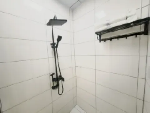 Flowers Bloom in the Western Regions homestay