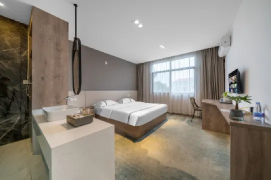 Huatian Dream Art Hotel (Tianhe Airport) Hotel berhampiran Wuhan Tianhe International Airport