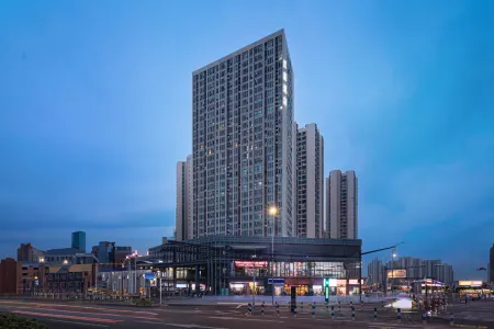 HanTing Hotel (Chongqing University Town) Отели рядом с достопримечательностью «Daxue Chenghuaban Park»