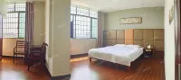 Fuyang Wangfu Square Hotel.
