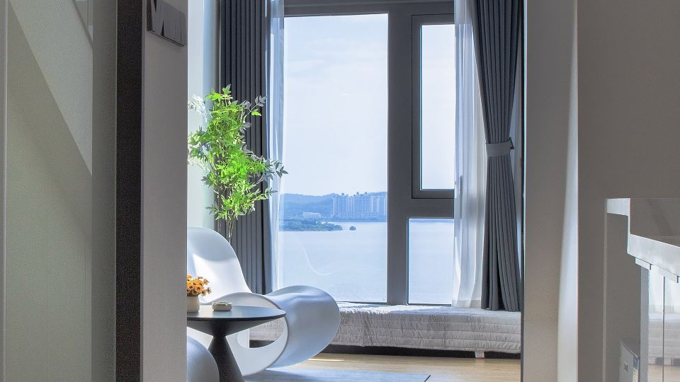 Ocean View Duplex Apartment