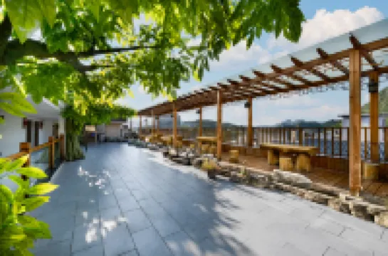 Taxing Hotel (Huangguoshu Waterfall Scenic Area)