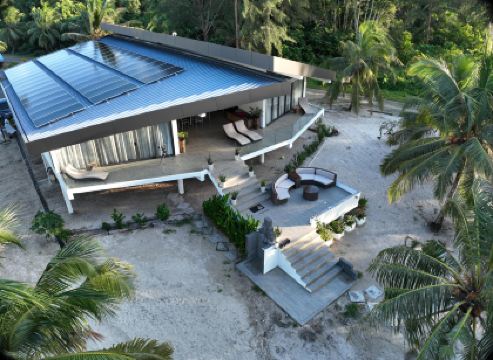 Eagle Bay Retreat (Sea View)