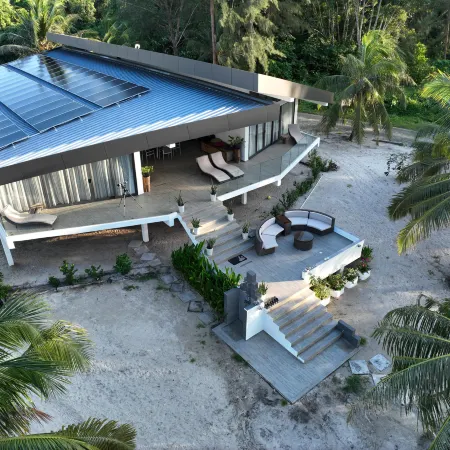 Eagle Bay Retreat (Sea View)