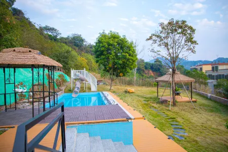 Haotianjing Tangquan Homrstay Отели рядом с достопримечательностью «Hedao Park （South Gate）»