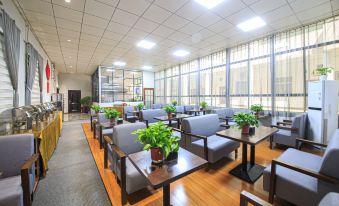 Yue yang lan ting ge jiu dian - Housity