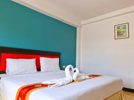 Desa Phuket Отели рядом с достопримечательностью «Villa Sawarin»