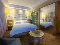 The Center Hotel Hotels in Yantai
