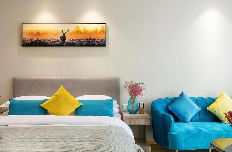Nuojin Cinema Theme Apartment (Development Zone Wanda Branch)
