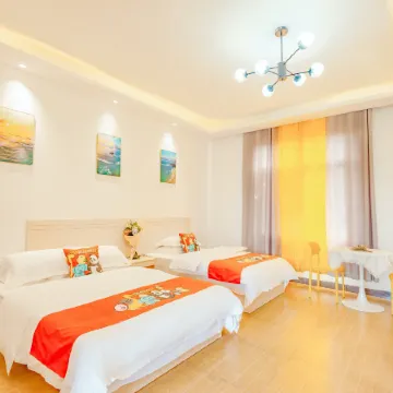 Weizhou Island Huajingli · Seaside Guest House (Dishui Danping Shop) Отели рядом с достопримечательностью «Moon Square»