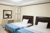 Shilla Hotel Hotel in zona Building 2122 Post Headquarters