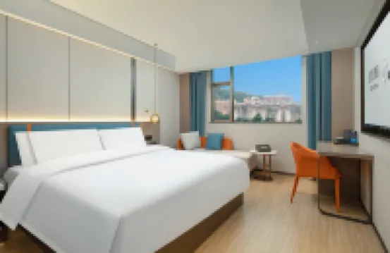 ECHIC Hotel (Guangzhou Panyu Changlong South Village Wanbo Subway Station Branch) Hotels near Panyu District