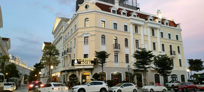Hạ Long Lavender Hotel Các khách sạn ở Bãi Cháy