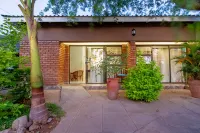 Dzimbahwe Guest Lodge Hotels in 