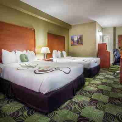 Deerfoot Inn and Casino Rooms