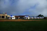 Taibus Banner Yuanshang Rainbow Chinese Inn