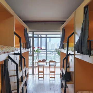 Kunming Flower Boutique Youth Travel Agency