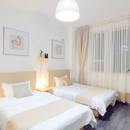 Shanqiu Homestay (Shifang Night Market)
