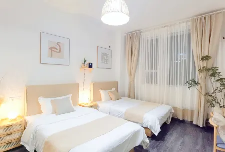 Shanqiu Homestay (Shifang Night Market)