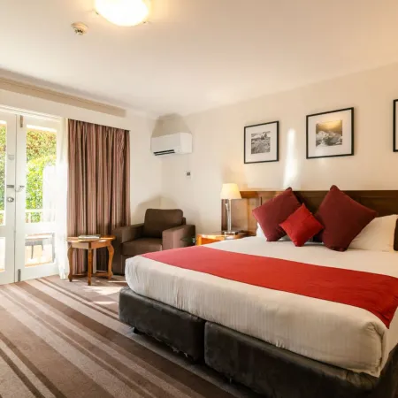 Mercure Canberra