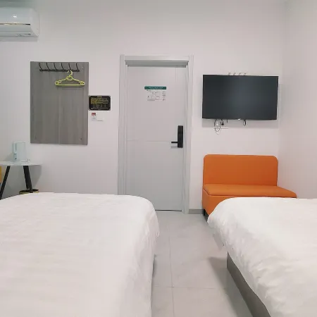 Kumquat Hotel