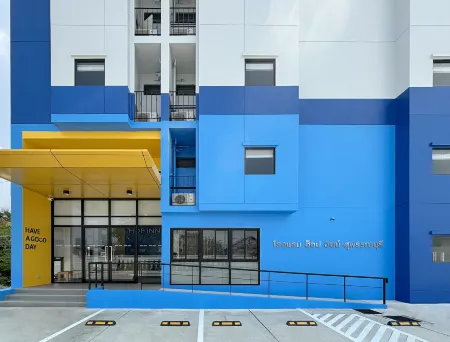 Hop Inn Suphanburi Отели в г. Супхан Бури