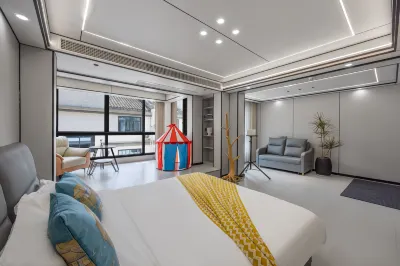 The Cloud Clipper Hotels near Shenxianju