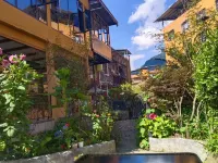 Wolong Inn Hotels near Wolong Giant Panda Nature Reserve