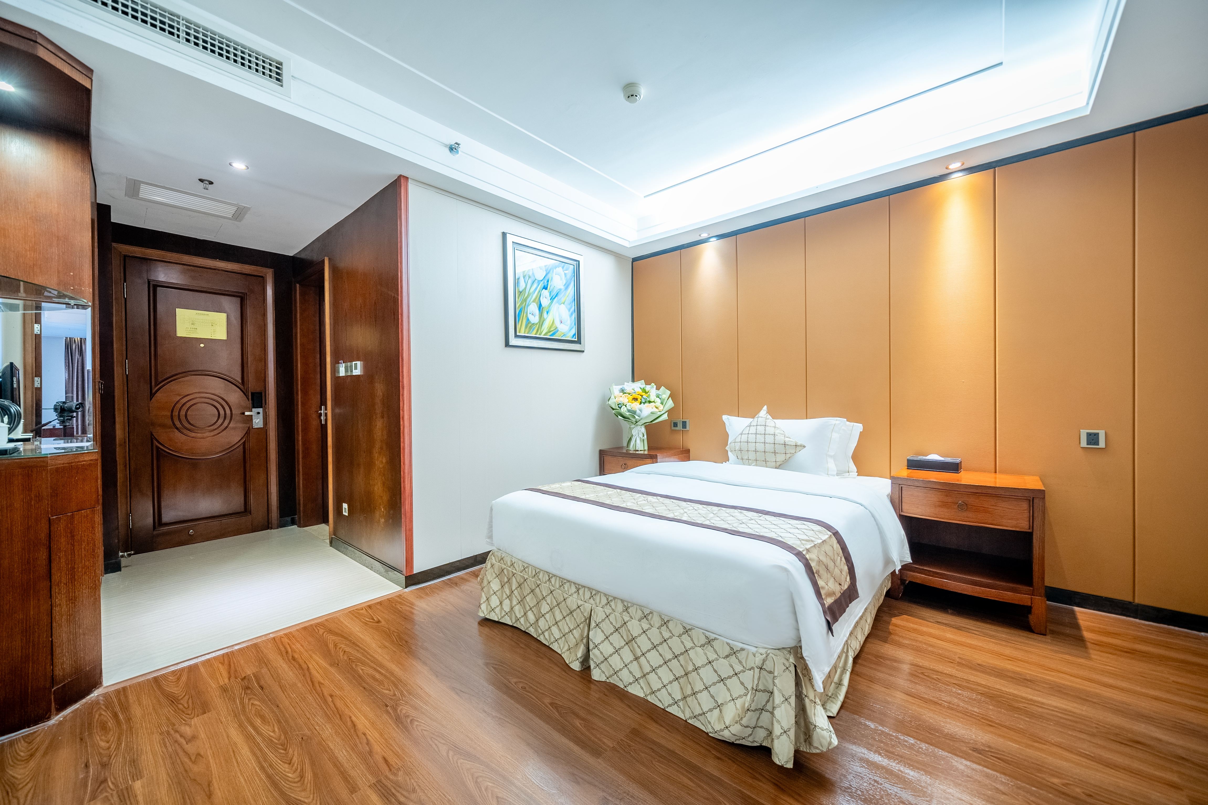 Auspicious Hotel Rooms Photos