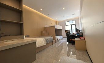 Tianshui Supersonic Esports Hotel