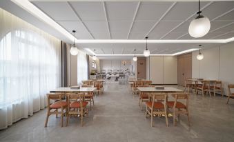 Jun Zhi Ru Gui Hotel