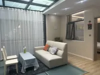 Lijianrugu Audio-visual Homestay (Duoerma Shidai Square)