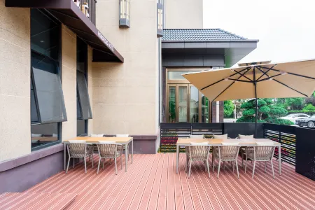 Taixing Hongfeng Hotel Отели рядом с достопримечательностью «Liuwei Port»