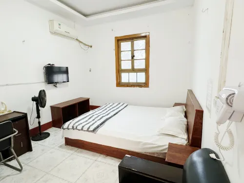 Sifang Hotel (Heze Bus Station)