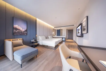 Atour Hotel Qishan Avenue, Chizhou Railway Station