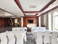 西哈努克港特里宮殿度假村